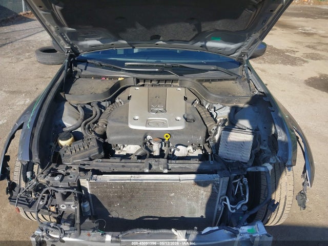 INFINITI Q40