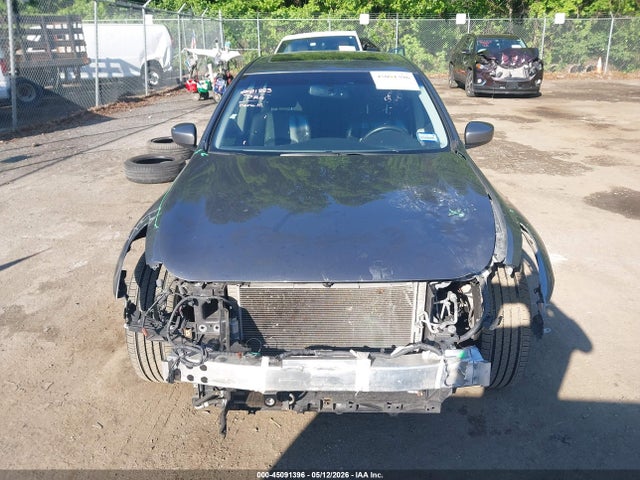 INFINITI Q40