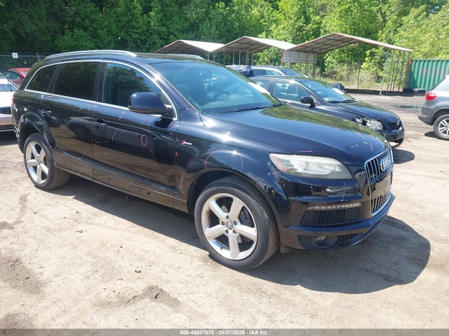 Salvage Audi Q7 Image