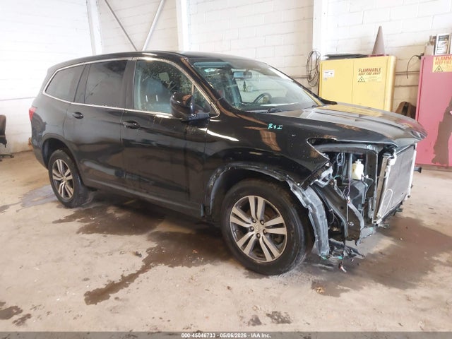 Salvage Honda Pilot Image