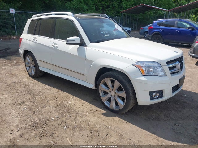 Salvage Mercedes-Benz GLK Image