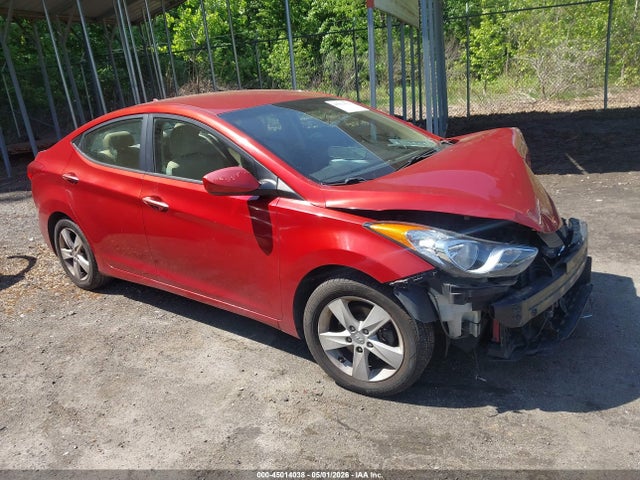 Salvage Hyundai ELANTRA Image