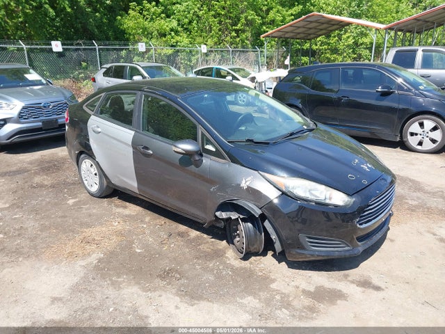 Salvage Ford Fiesta Image