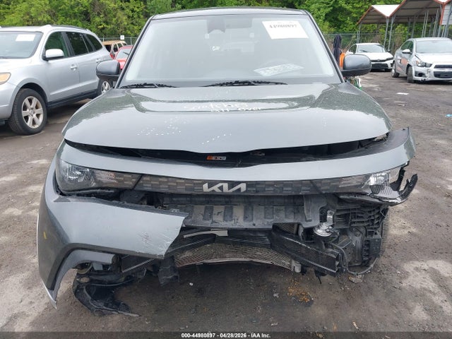 Kia Soul Lx