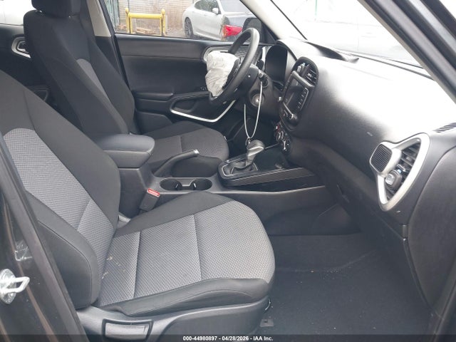 Kia Soul Lx