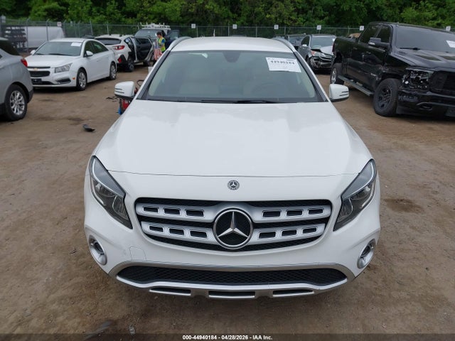 Mercedes-Benz GLA 4matic
