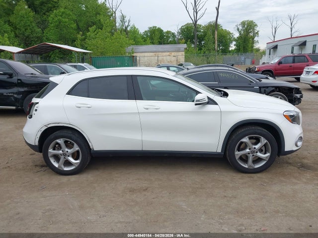Mercedes-Benz GLA 4matic