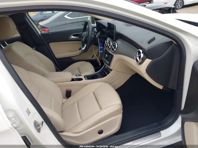 Mercedes-Benz GLA 4matic