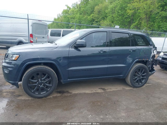 Jeep Grand Cherokee Altitude 4x4