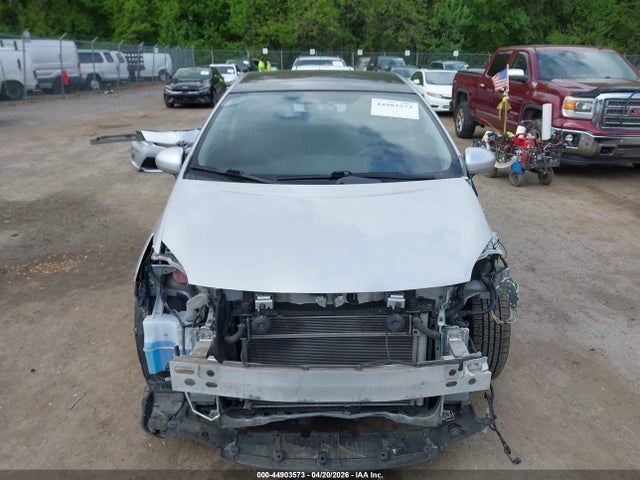 Toyota Prius Three