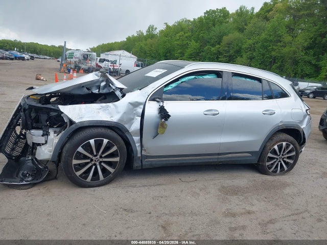 Mercedes-Benz GLA 4matic