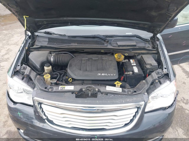 Chrysler Town & Country Touring