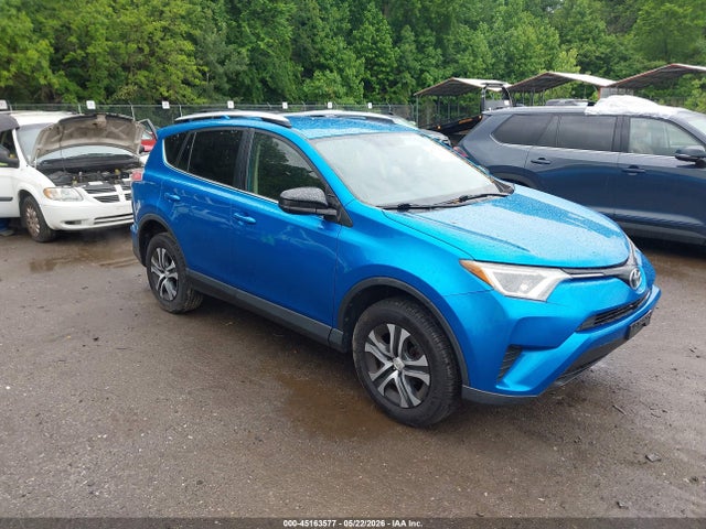 Salvage Toyota RAV4 Image
