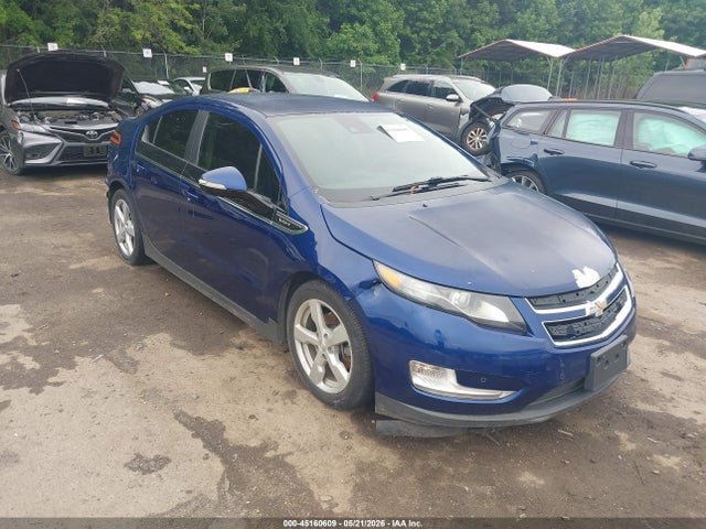 Salvage Chevrolet Volt Image