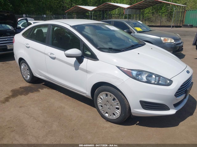 Salvage Ford Fiesta Image