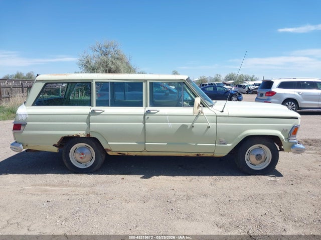 Jeep Wagoneer