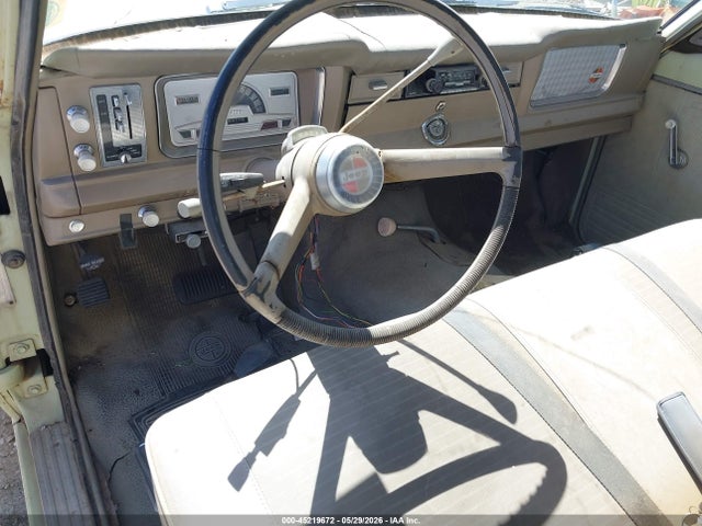 Jeep Wagoneer