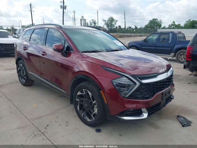 Salvage Kia Sportage Image