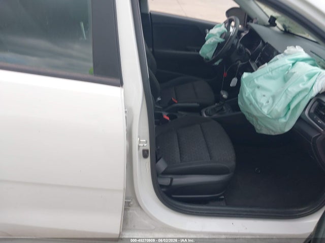 Kia Rio Lx