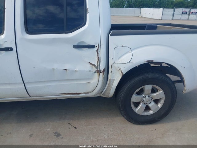 Nissan Frontier Sv