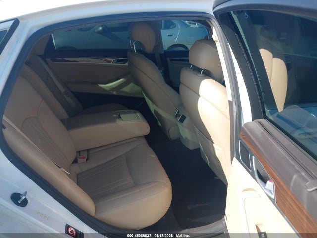 Hyundai Genesis 3.8