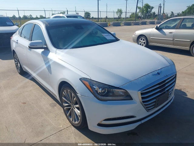 Salvage Hyundai Genesis Image