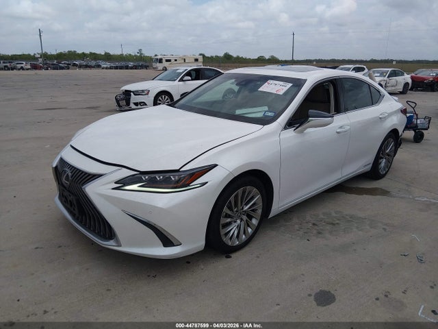 Lexus Es Ultra Luxury