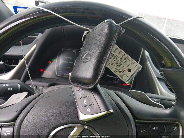 Lexus Es Ultra Luxury