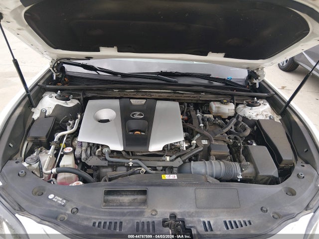 Lexus Es Ultra Luxury