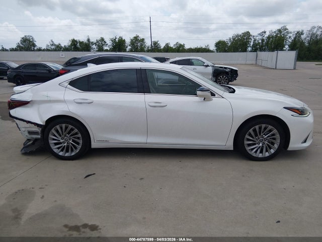 Lexus Es Ultra Luxury