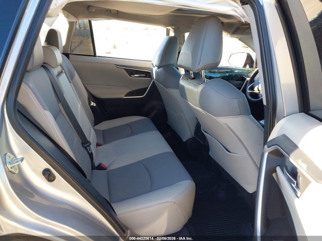 Toyota RAV4 Xle Premium