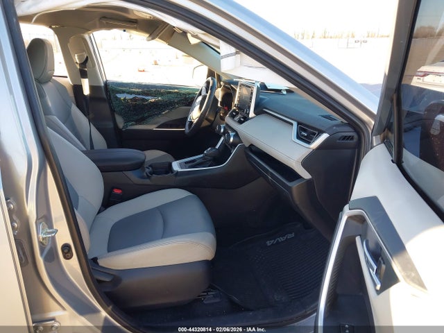 Toyota RAV4 Xle Premium