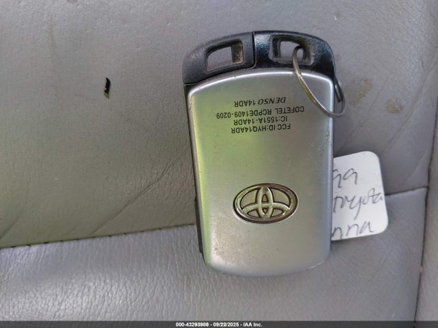 Toyota Sienna Xle 8 Passenger