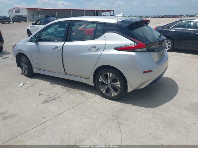 Nissan LEAF Sv Plus