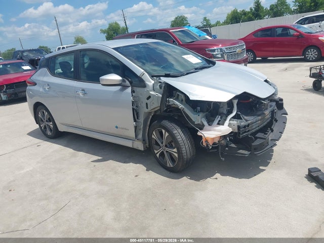Salvage Nissan LEAF Image