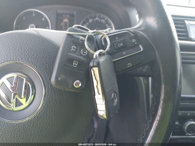 Volkswagen Passat 2.0l Tdi Sel Premium