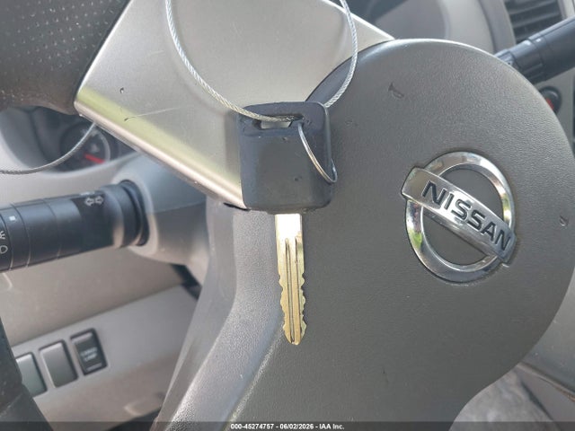Nissan Frontier S