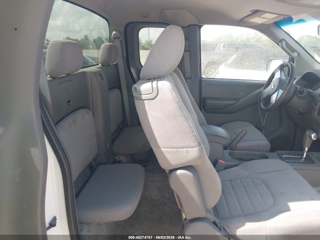 Nissan Frontier S