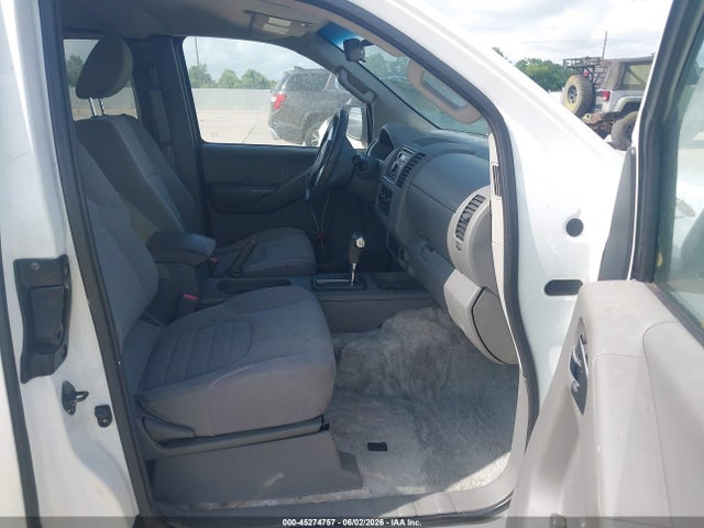 Nissan Frontier S