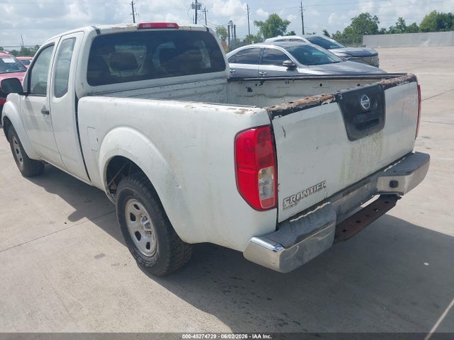 Nissan Frontier S