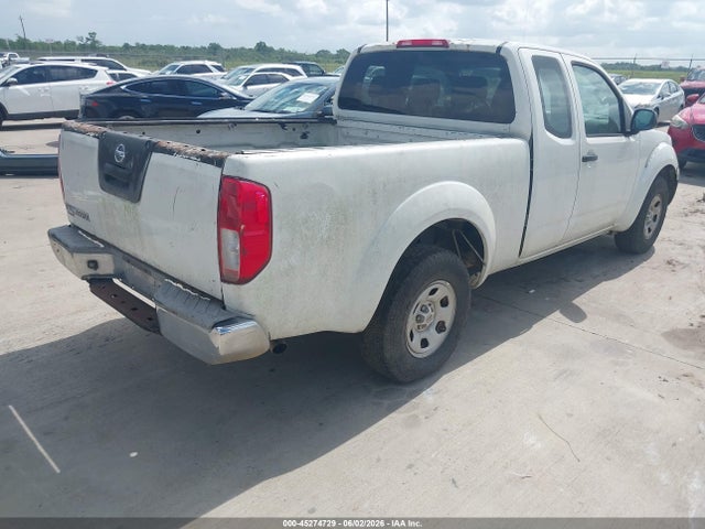 Nissan Frontier S