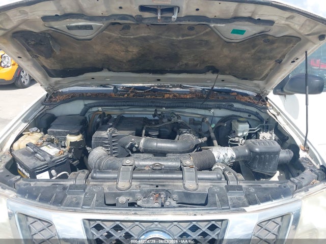 Nissan Frontier S