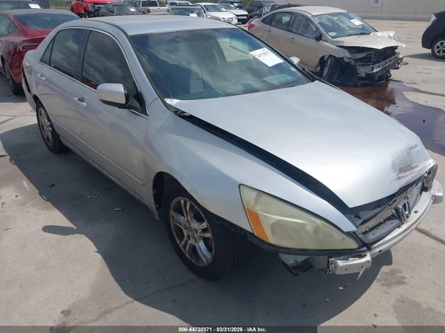 Salvage Honda Accord Image