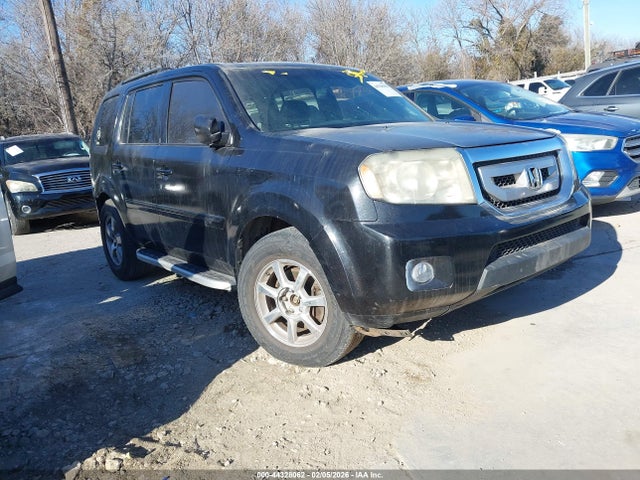 Salvage Honda Pilot Image