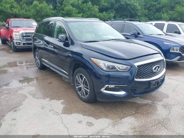 Salvage INFINITI Qx Image