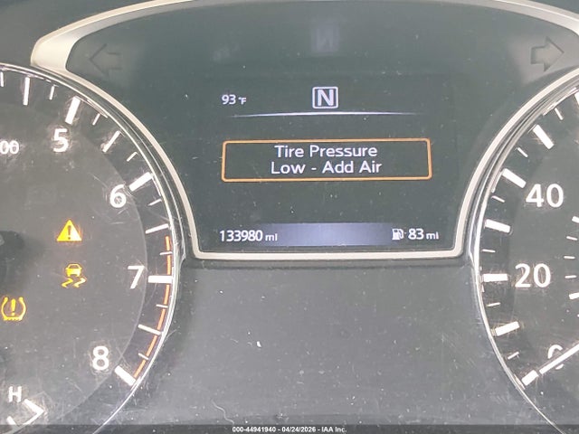 Nissan Pathfinder S