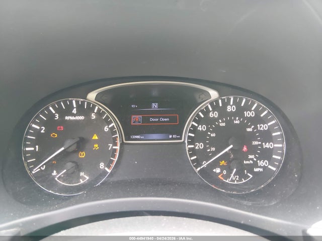 Nissan Pathfinder S