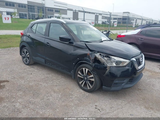 Salvage Nissan Kicks Image