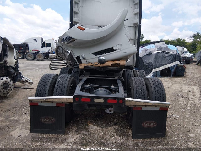 Peterbilt 579