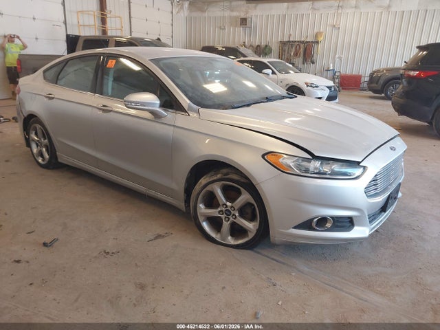 Salvage Ford Fusion Image